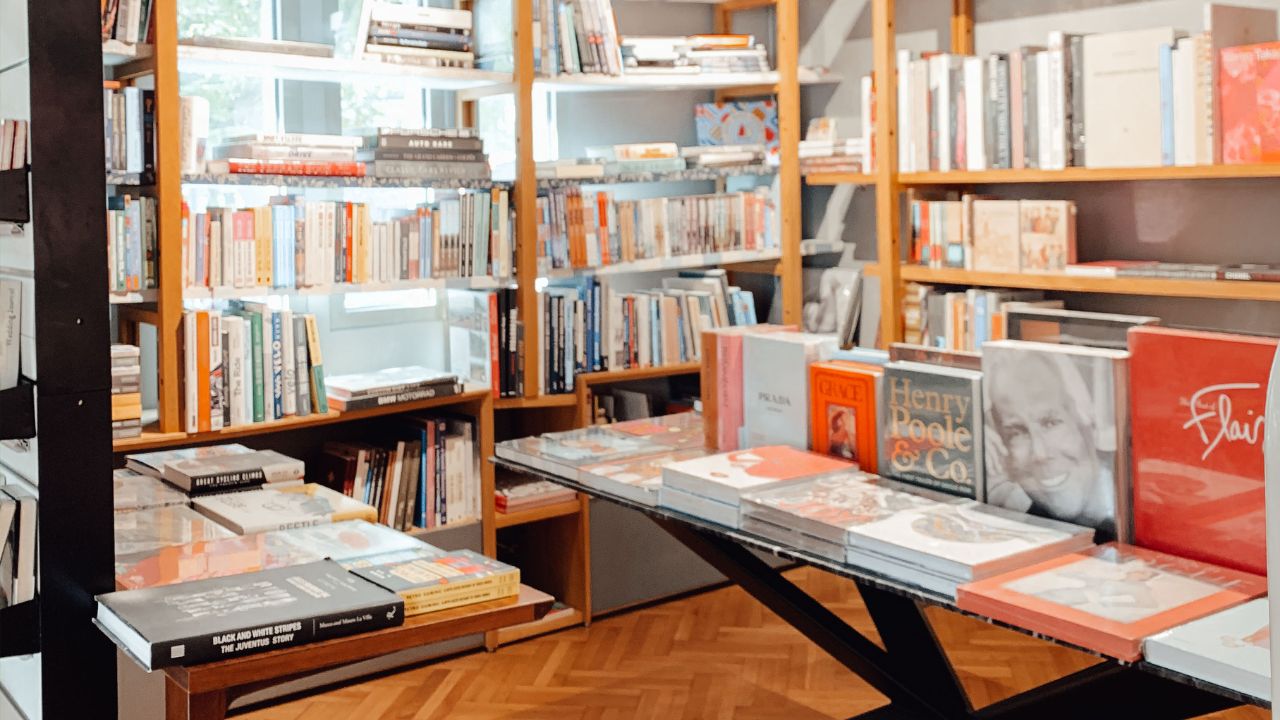 Discover Books - Your Online Corner Bookshop