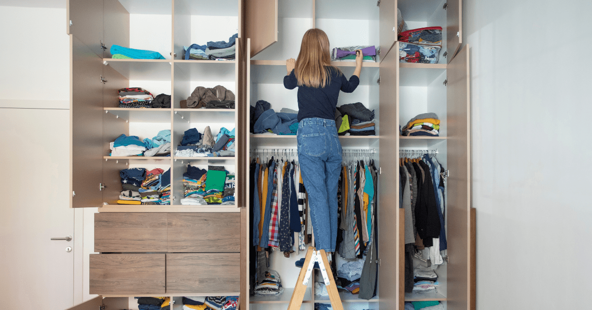 how to declutter your room