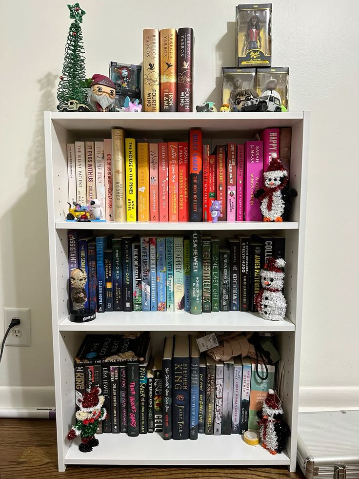 DIY Christmas Craft Shelf