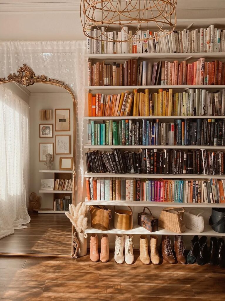 Literary Closet Chic